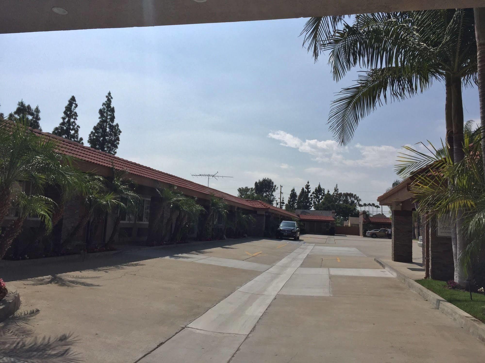 Hyland Inn Brea Ngoại thất bức ảnh